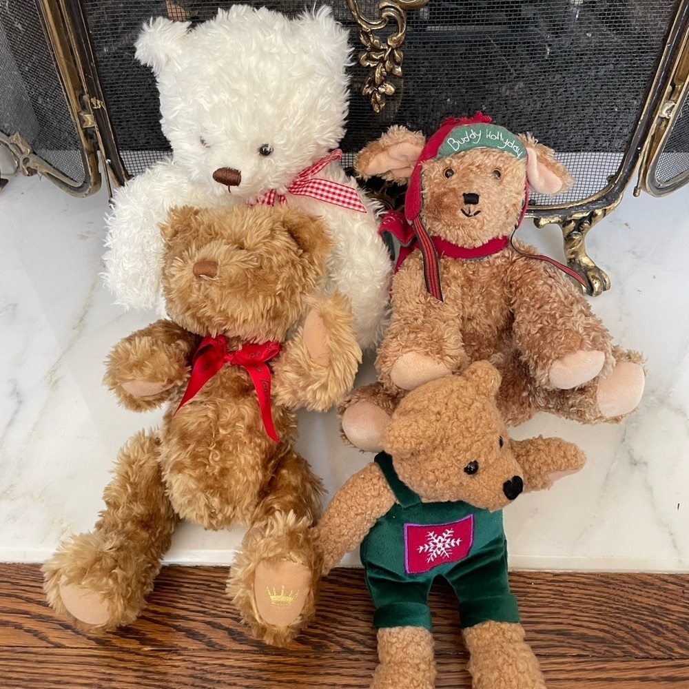 VTG hallmark Christmas teddy bear collection 4 pieces